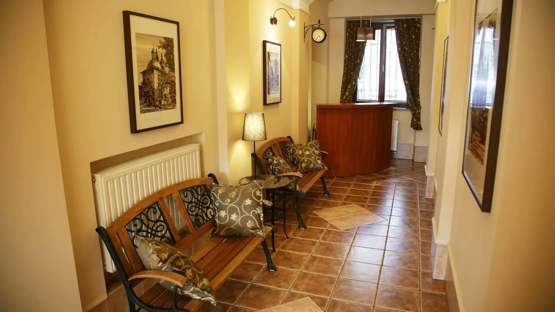 Aparthotel Globus Kraków Polónia