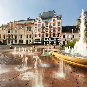3* Hotel apartamentowy Antique Plac Szczepański